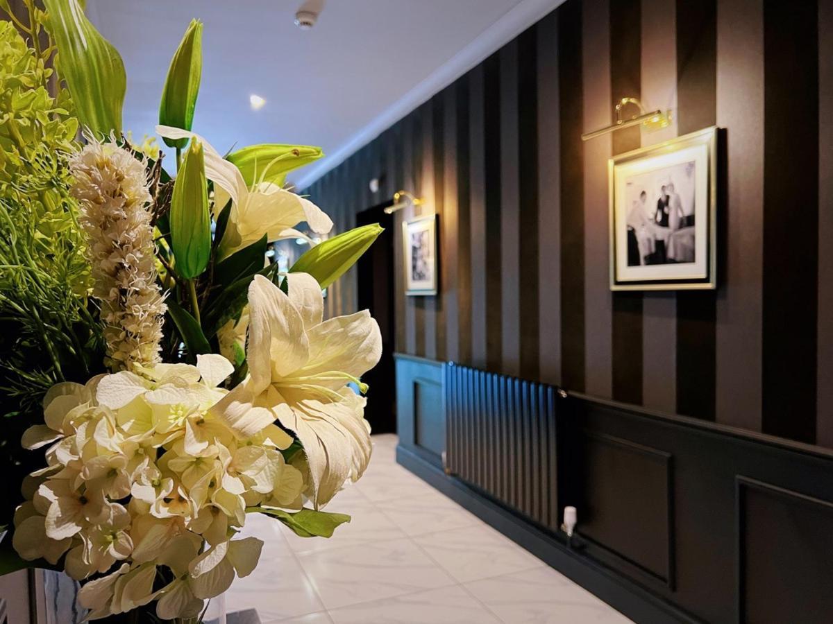 The Chesterton Hotel Бистер Экстерьер фото